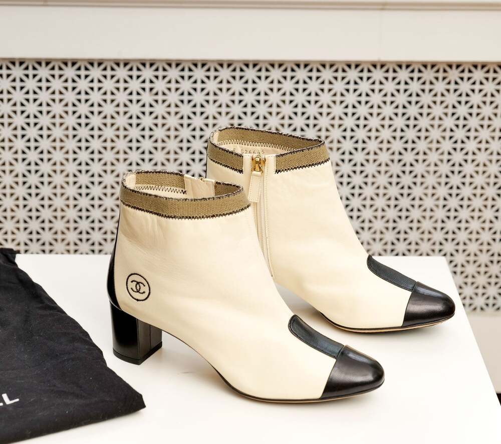 Chanel Cream Leather CC Logo Block Heel Ankle Boots (39.5 / US 9.5) Modified